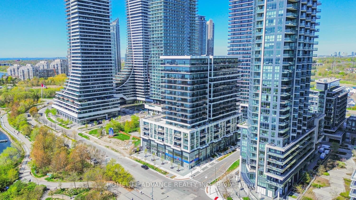 65 Annie Craig Drive, Unit 907