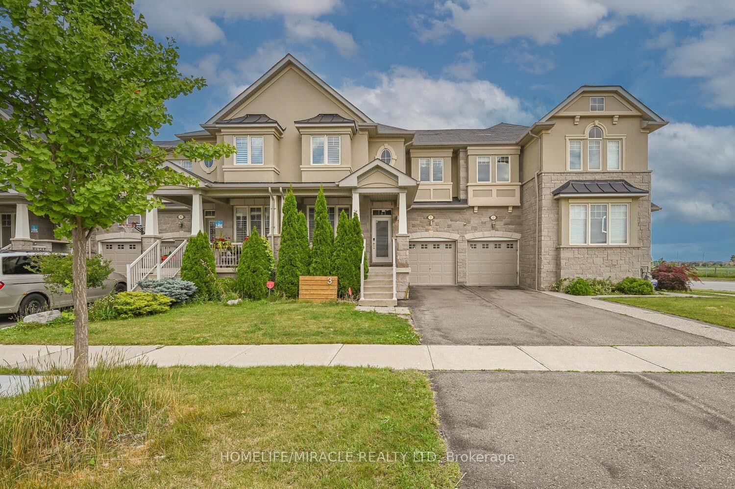 3 Sky Harbour Drive