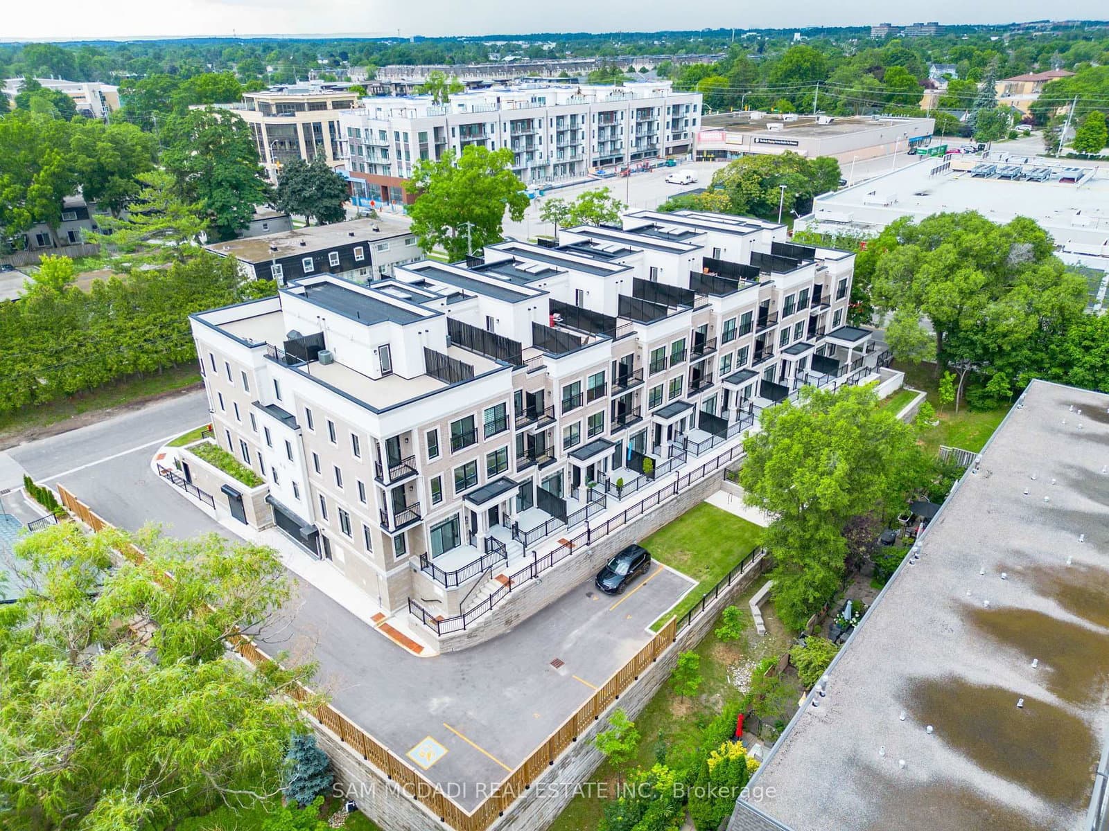 95 Brookfield Road, Unit 21