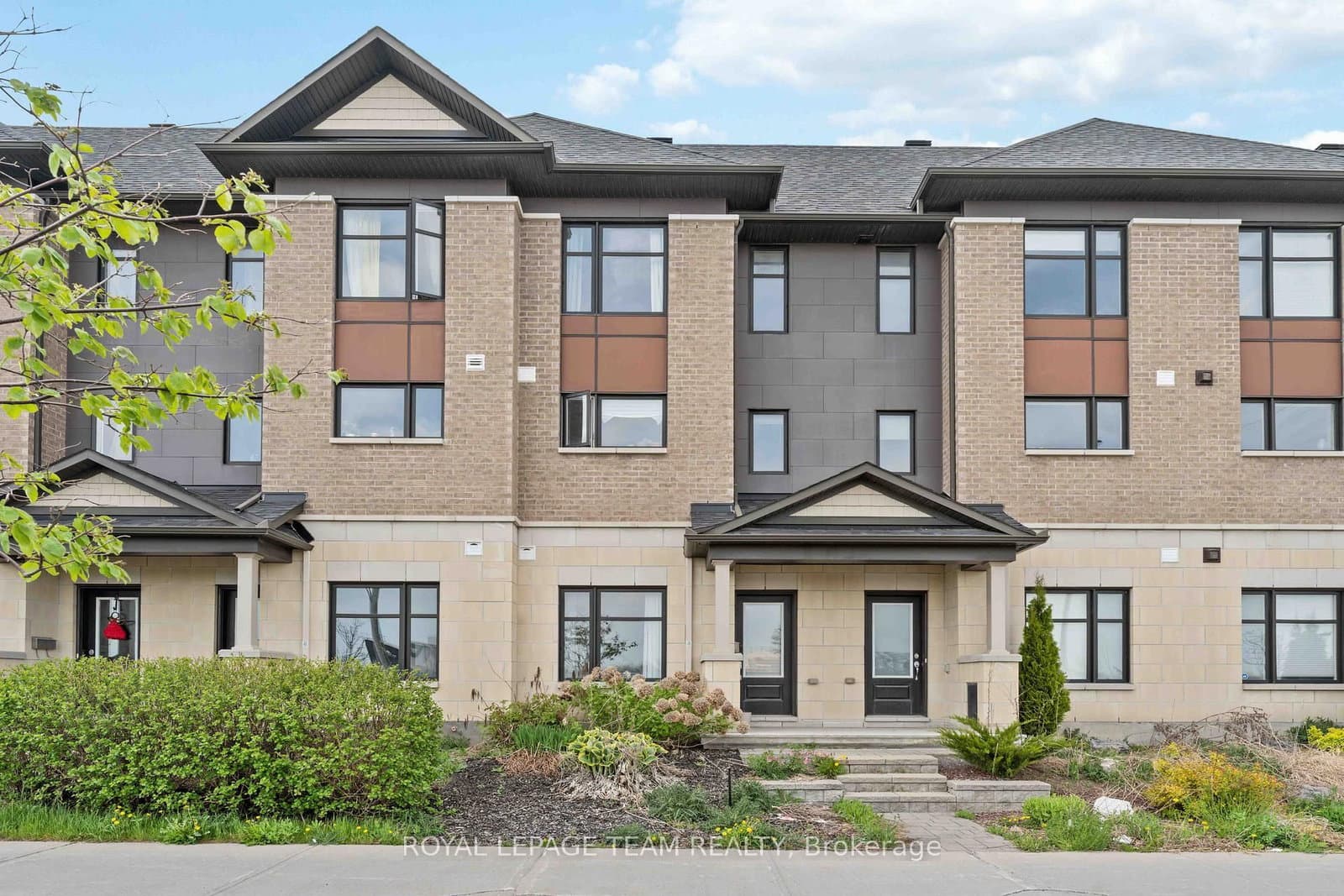 522 SILVERTIP Lane