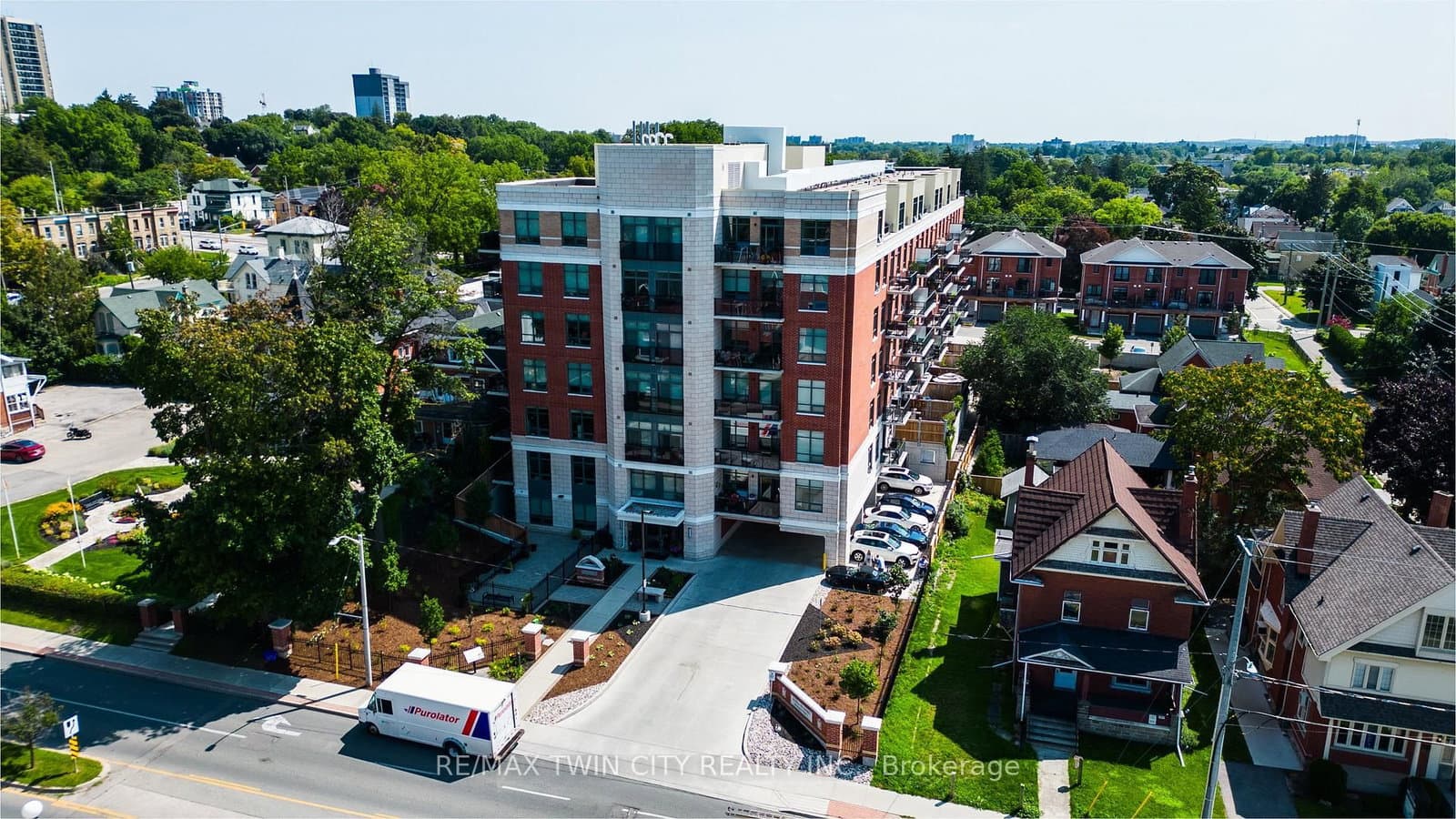 399 Queen Street S, Unit 201