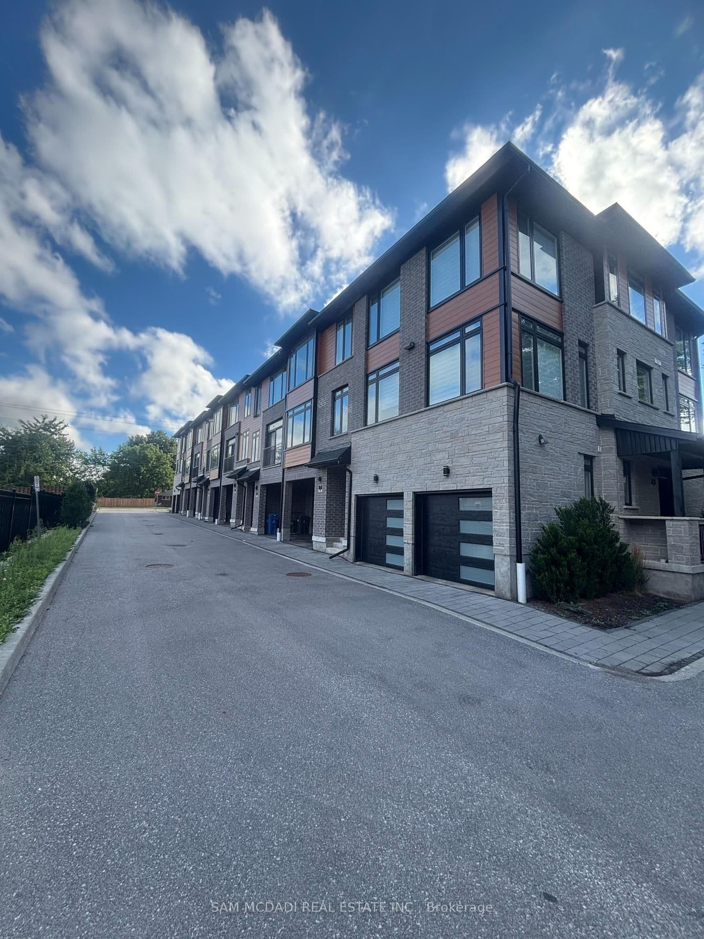 1131 Gordon Street, Unit 7