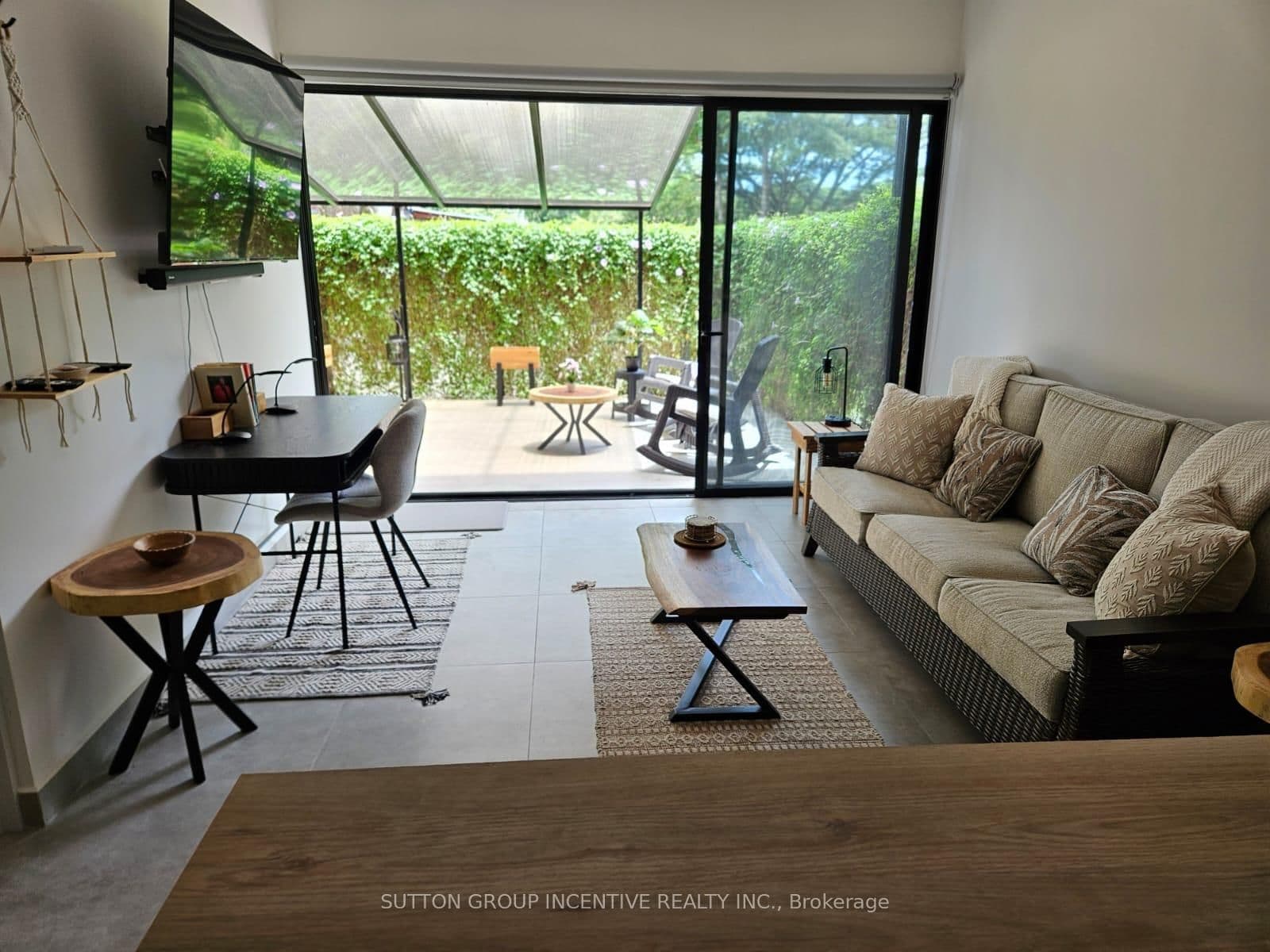 1 Azul Court