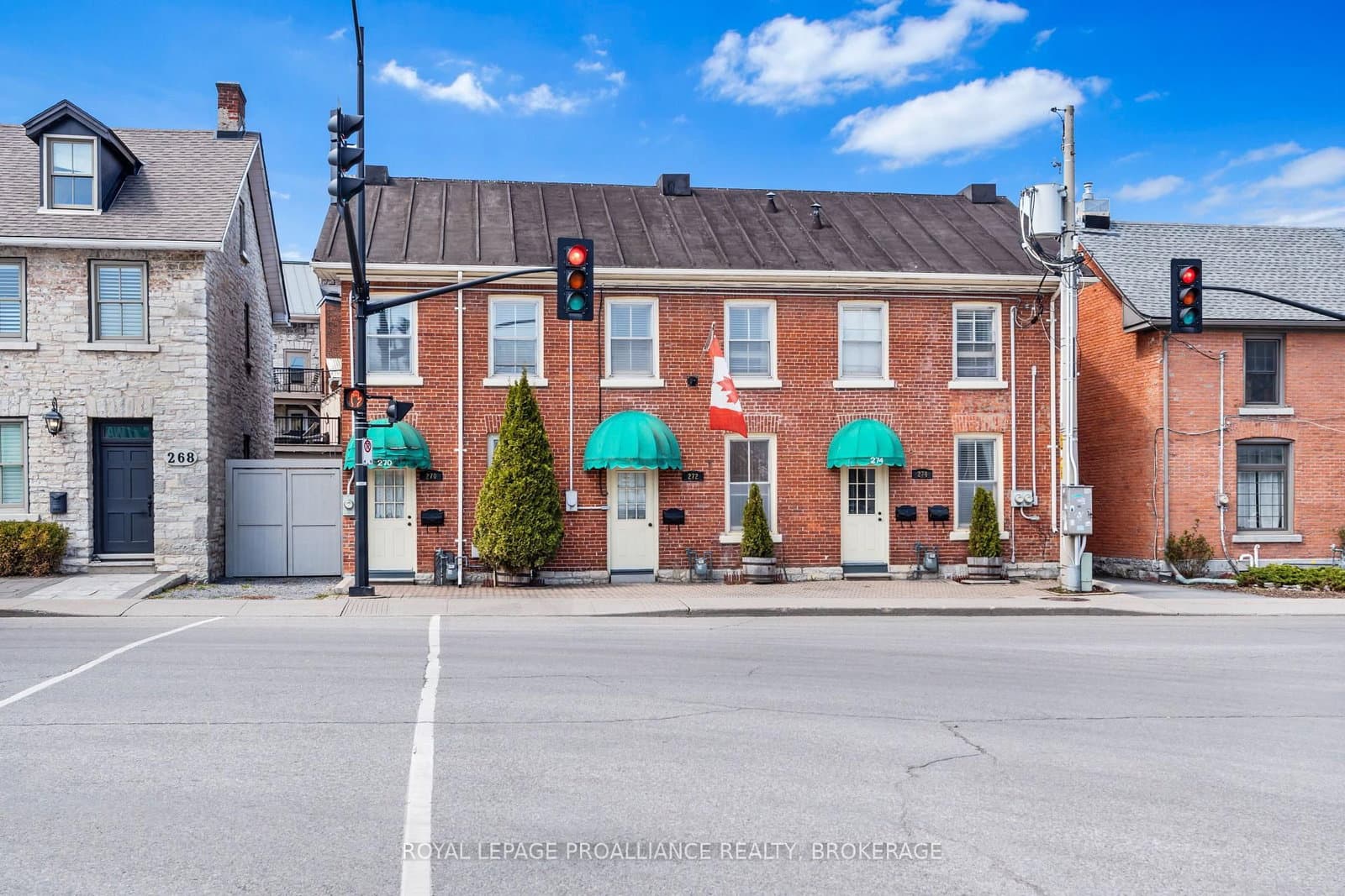 270 Wellington Street
