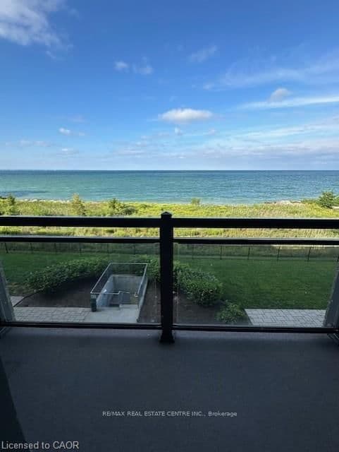 #303 - 35 Southshore Crescent