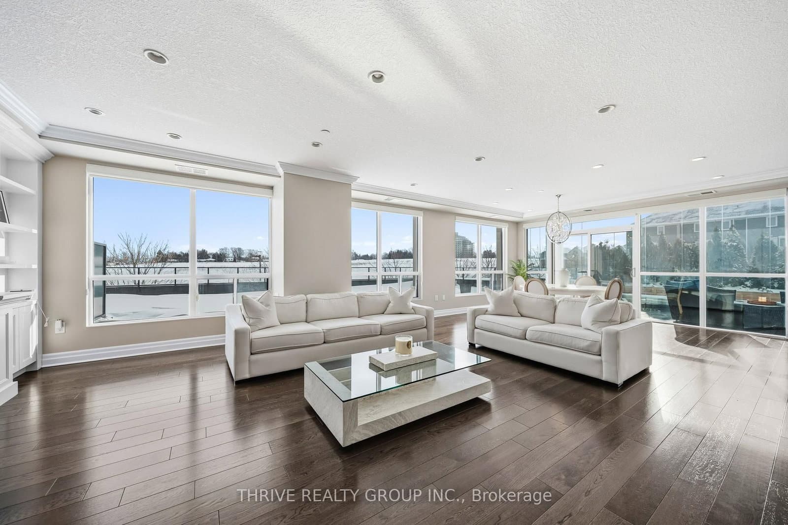 #205 - 240 Villagewalk Boulevard