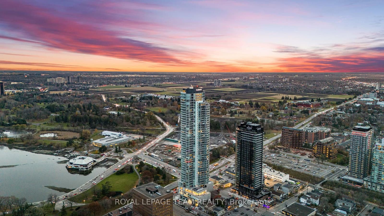 #906 - 805 Carling Avenue