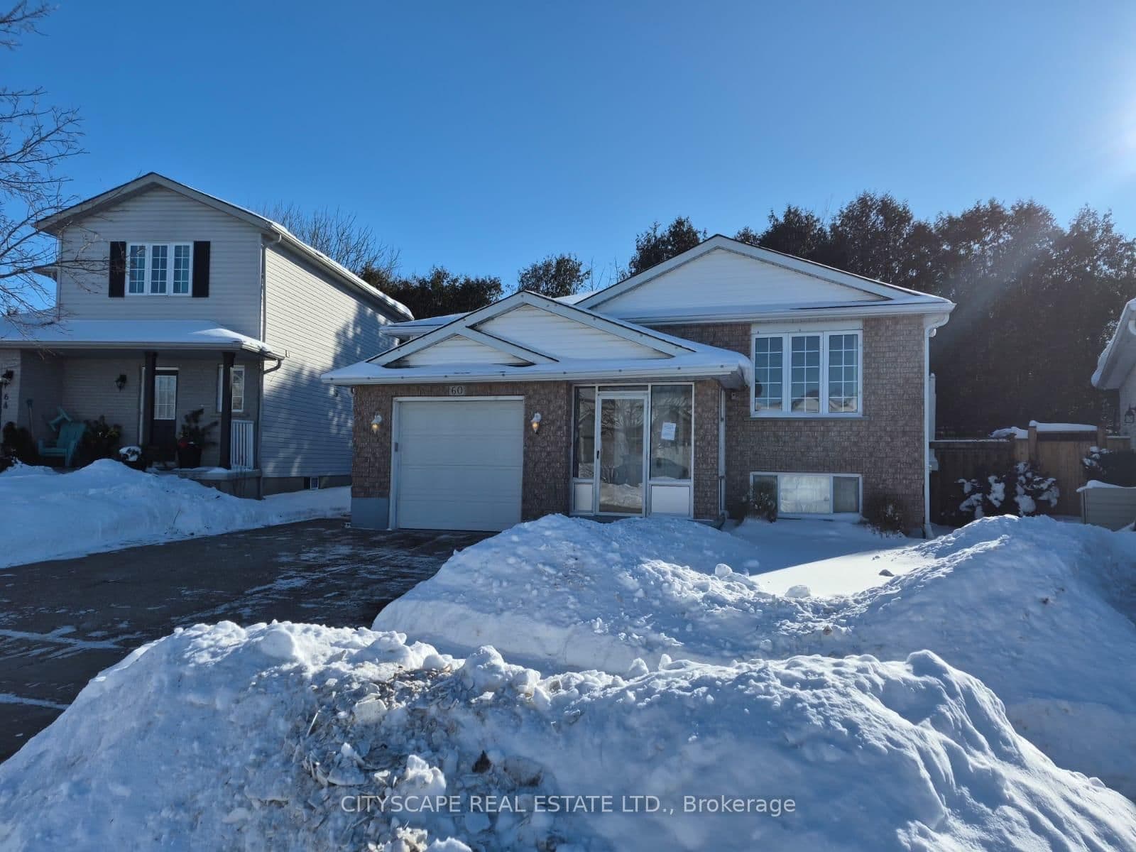 60 Castlewood Place