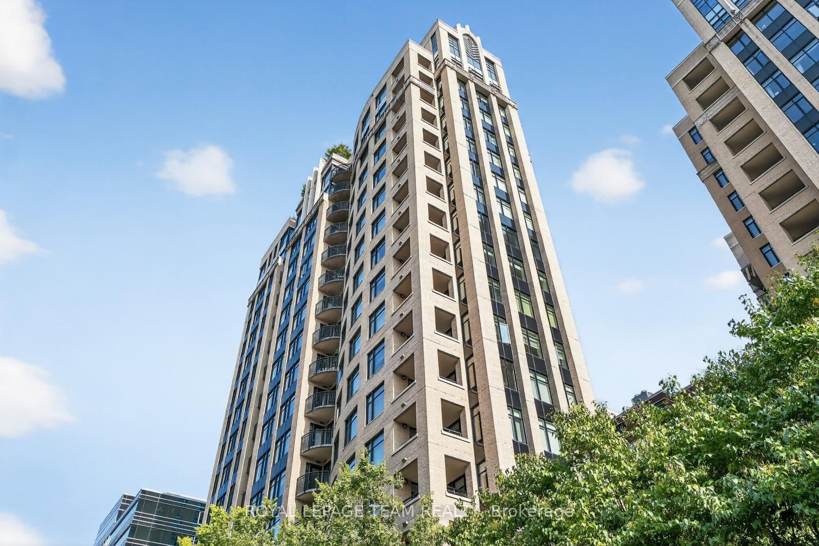 #1902 - 235 Kent Street