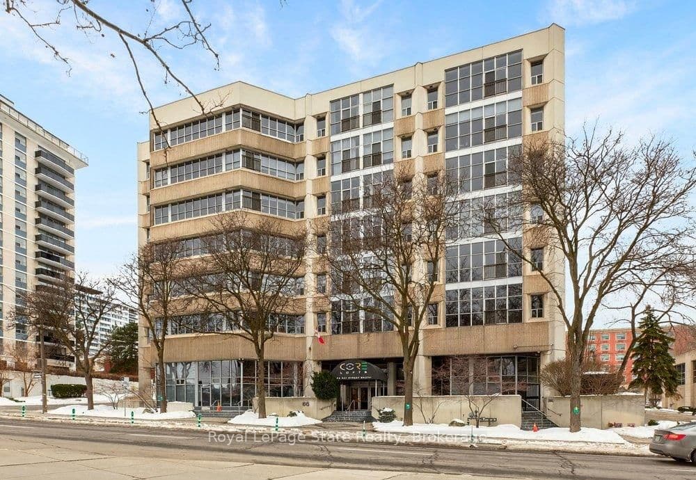 #401 - 66 Bay Street S