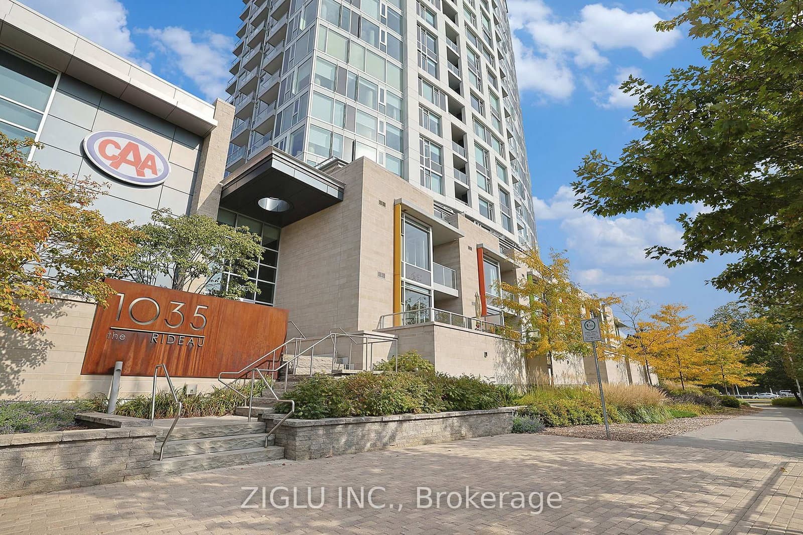 #1005 - 1035 Bank Street