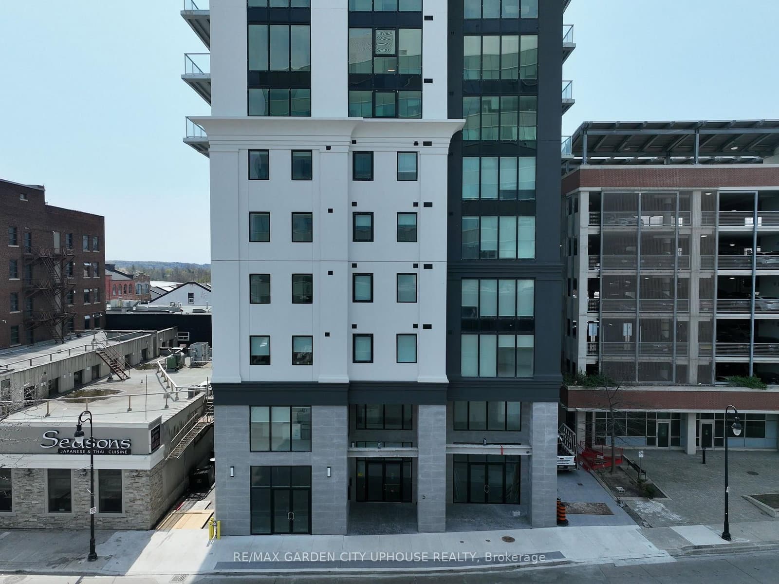 57 CARLISLE Street, Unit 904