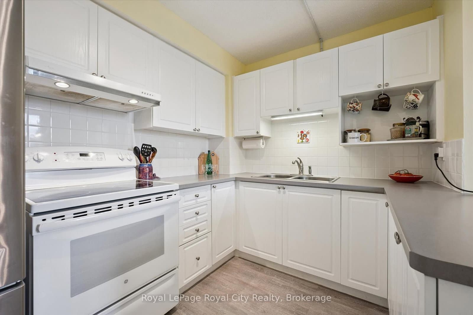 #403 - 93 Westwood Road
