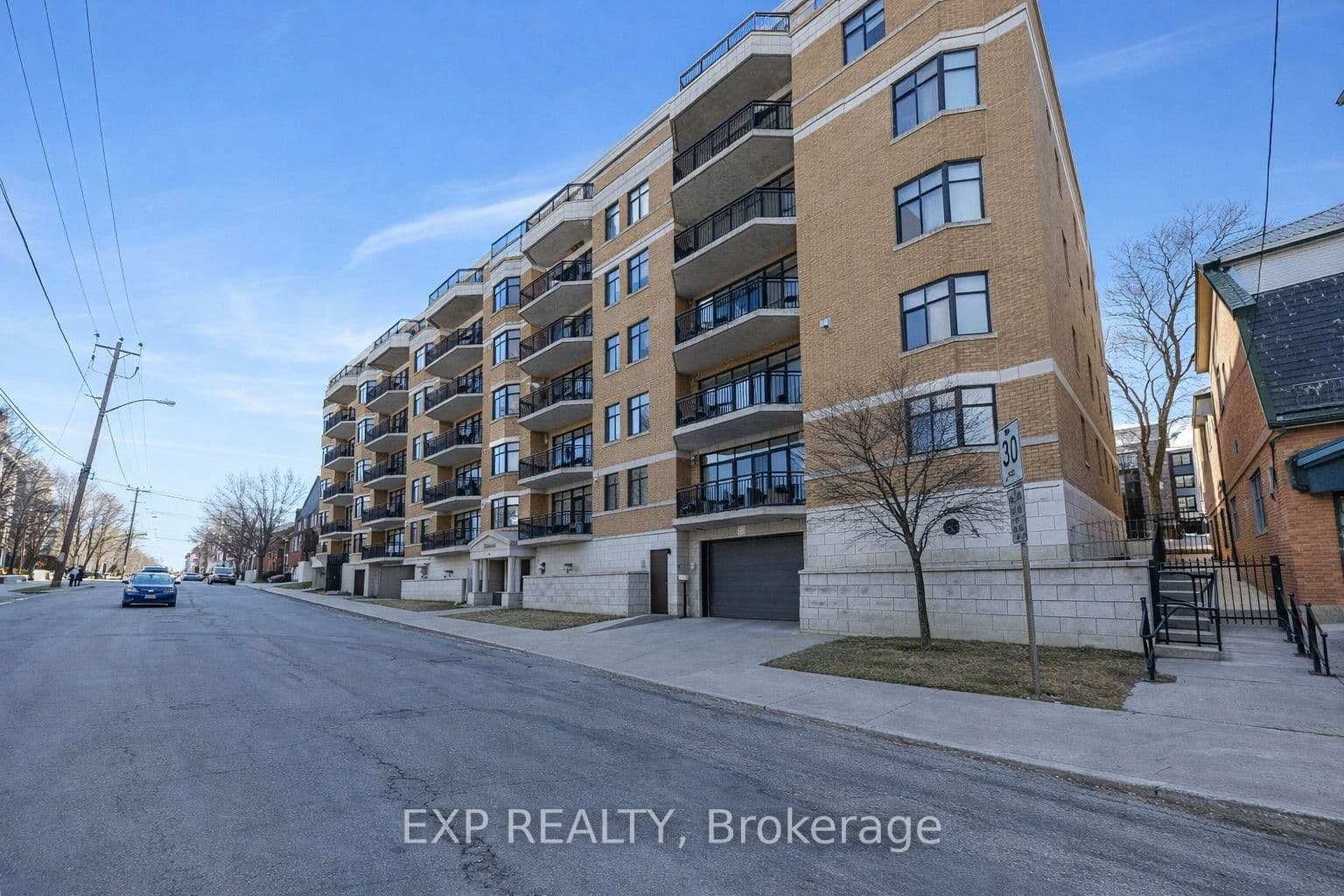#209 - 260 Besserer Street