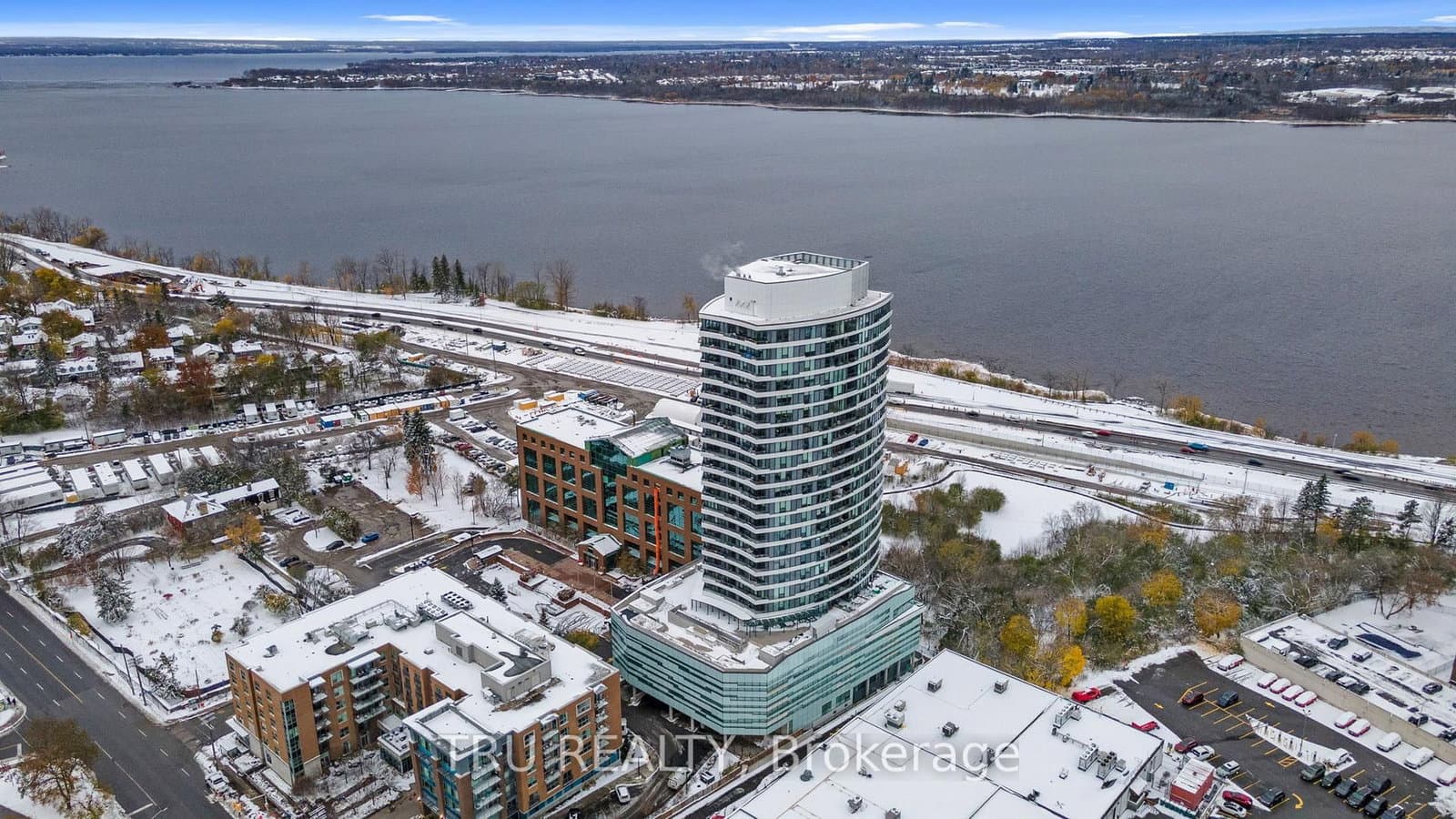 #910 - 485 Richmond Road
