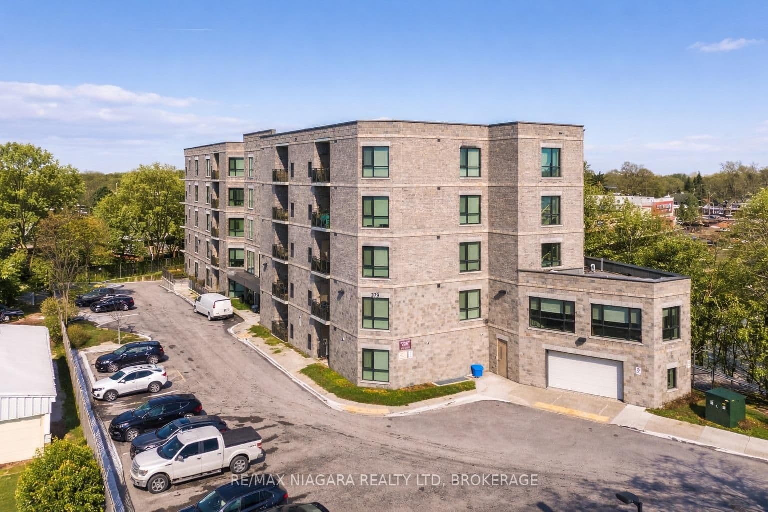 #209 - 379 Scott Street