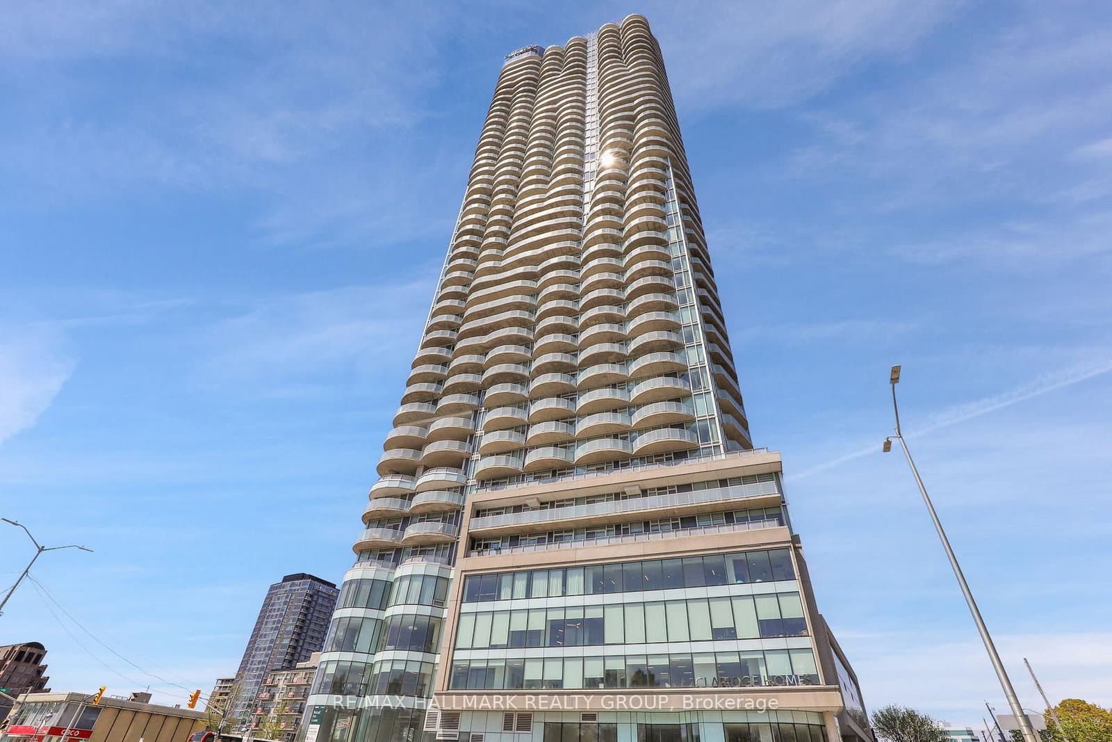#1904 - 805 Carling Avenue