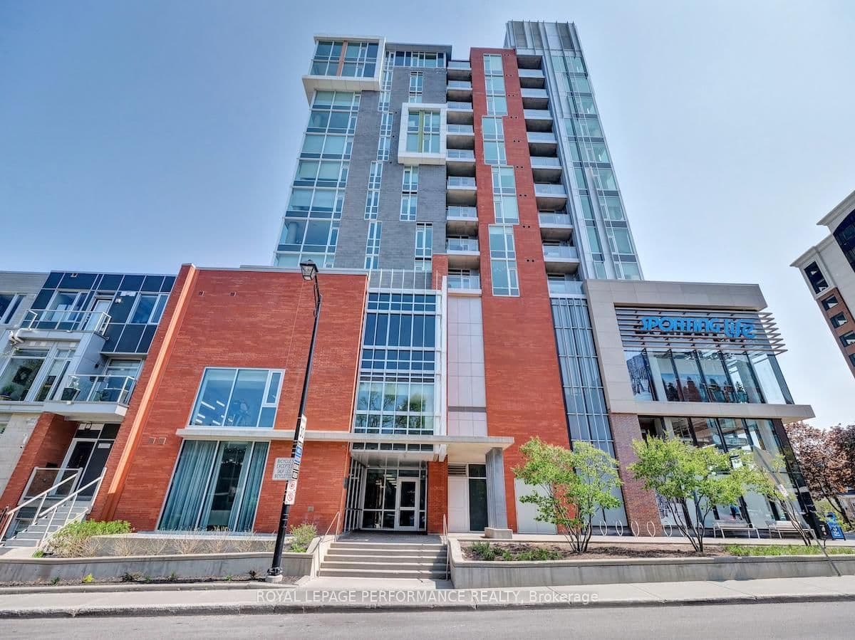 #1004 - 118 Holmwood Avenue
