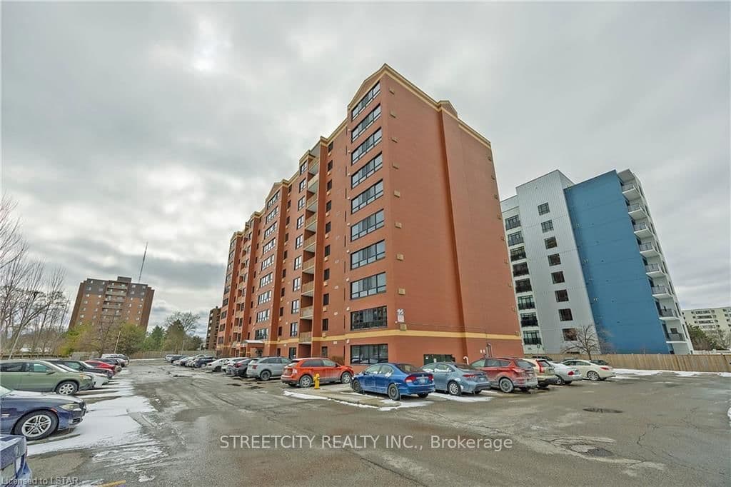 #103 - 95 Baseline Road W