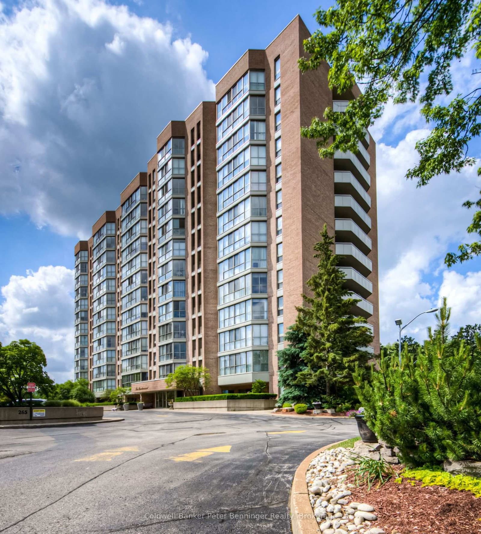 #702 - 265 Westcourt Place