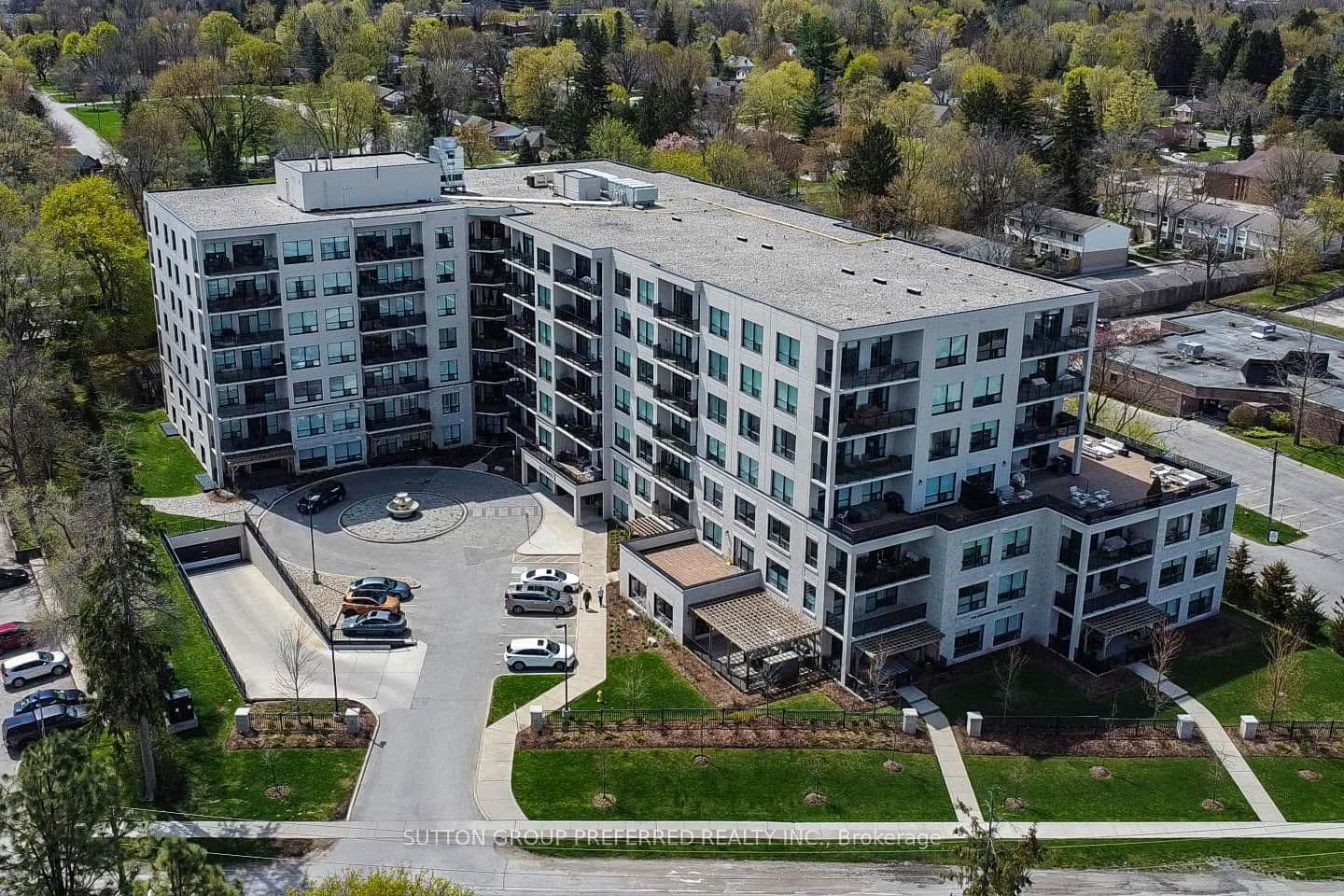 #514 - 1200 Commissioners Road W