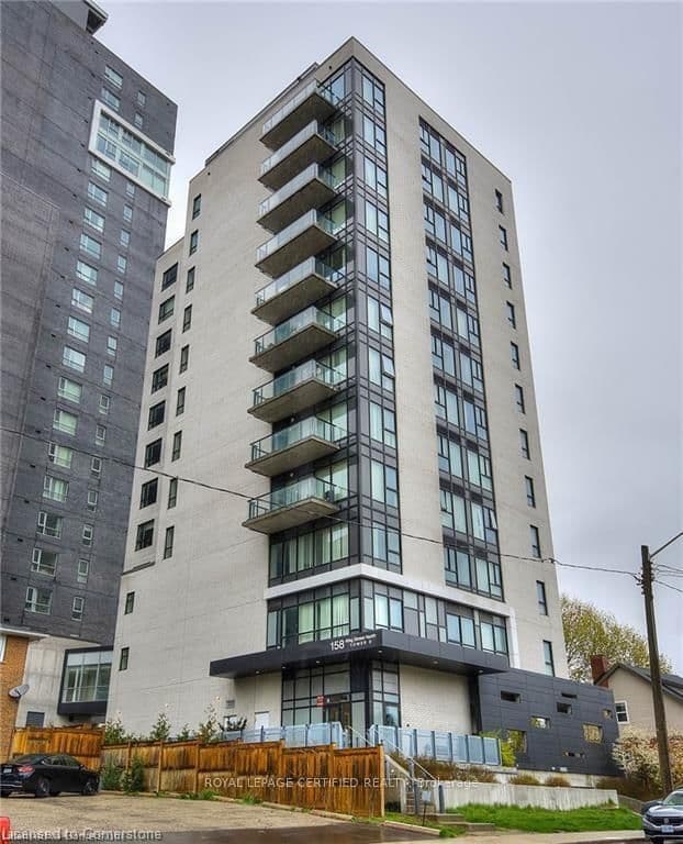 #901 - 160 KING Street N