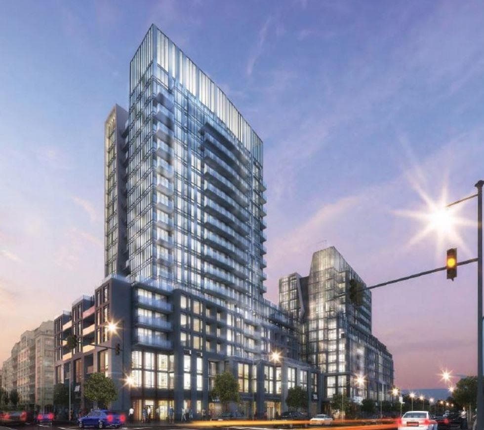 660 Leaside
