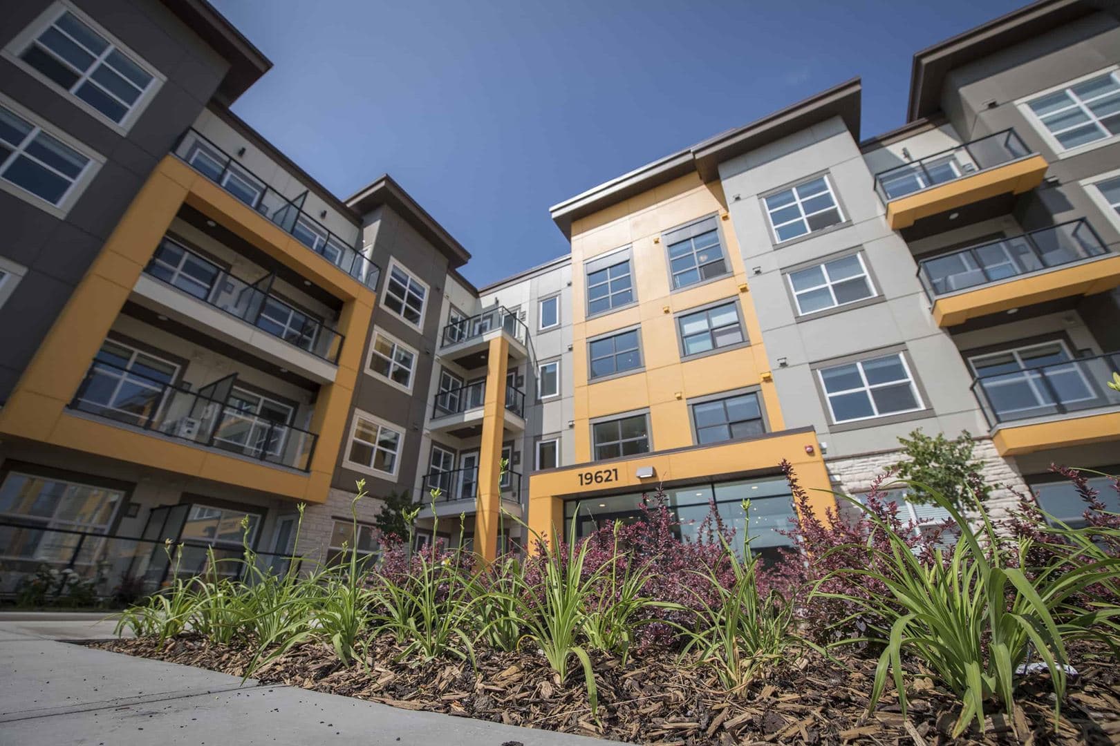 Stile Seton Condos - Image 1